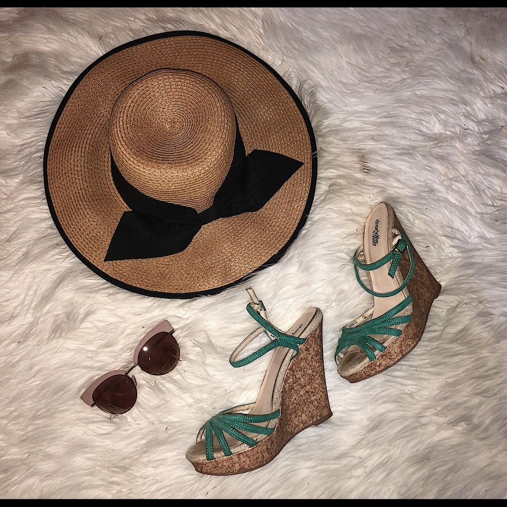 Heeled wedges